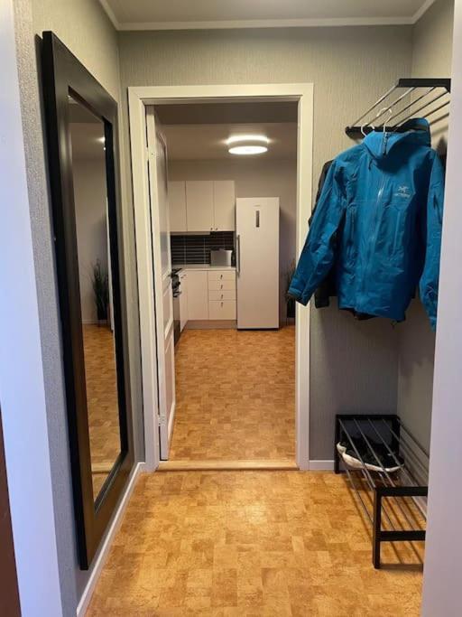 Leilighet I Rolig Gate Med Utsikt Og Gratis Parkering 特罗姆瑟 外观 照片